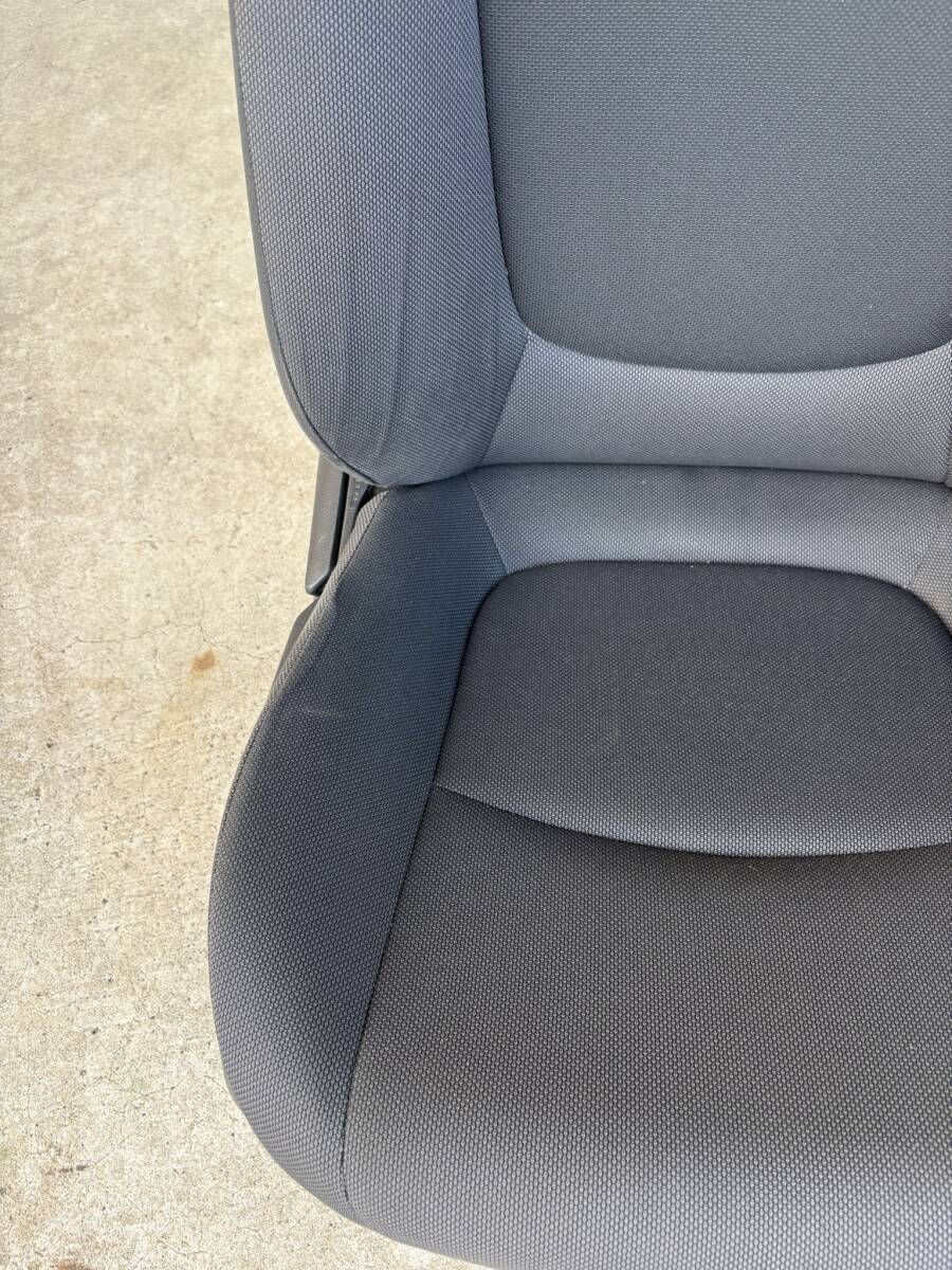 トヨタ純正 カローラ ZWE211 ハイブリッドS 運転席 シート 令和3年_画像6