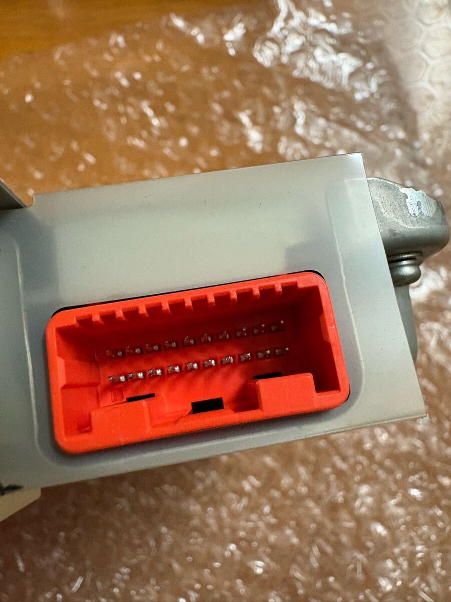 ボルテージセンサー 89892-52011 89892-52010 トヨタ　 TOYOTA HV アクア　カローラHV ヴィッツHV NKE160 NHP10 _画像2