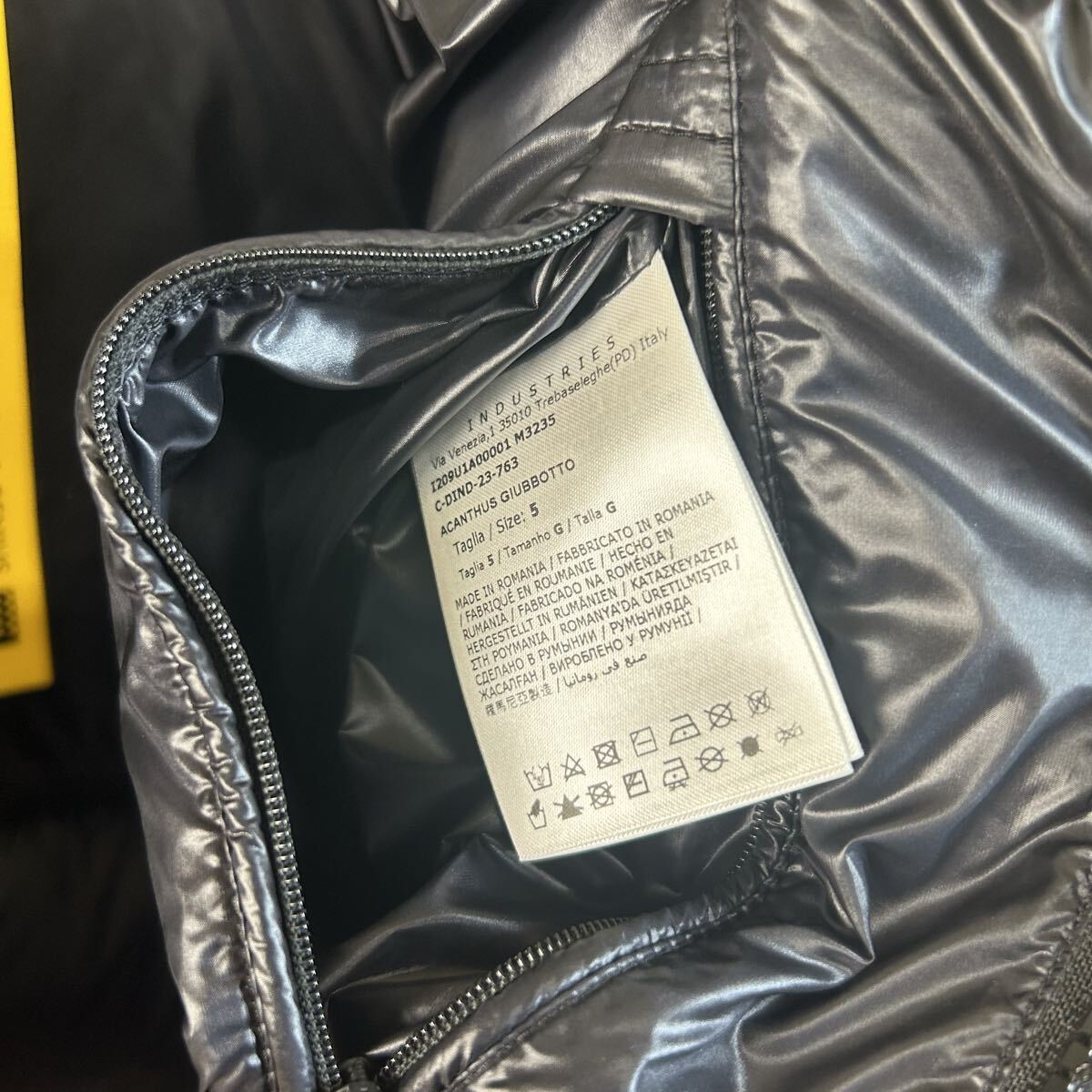 【美品】【新作】MONCLERモンクレールフラグメントACANTHUS 国内正規ダウンジャケット黒５_画像7