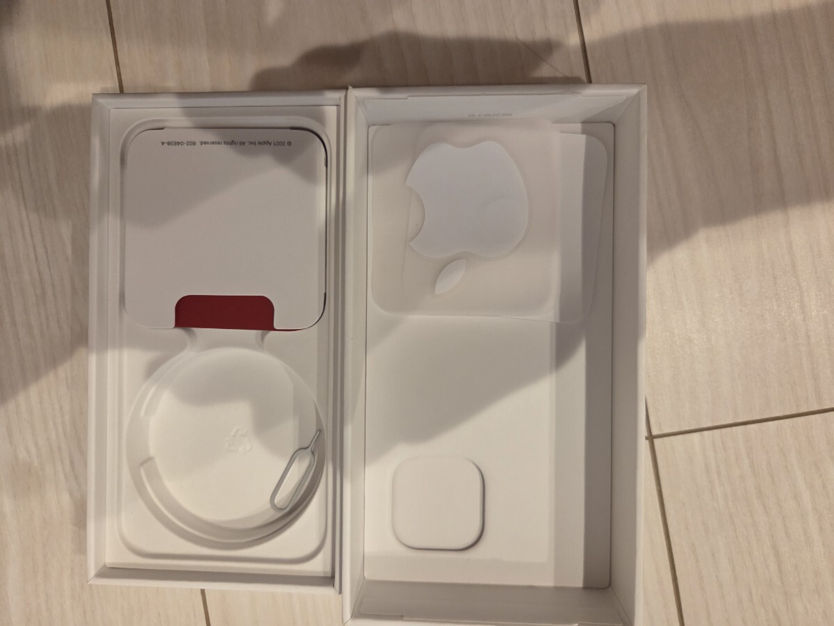 Apple iPhone 13 mini 256GB RED 初期化済 Amazon.com: Apple iPhone 13 Mini, 256GB, Red - Unlocked
