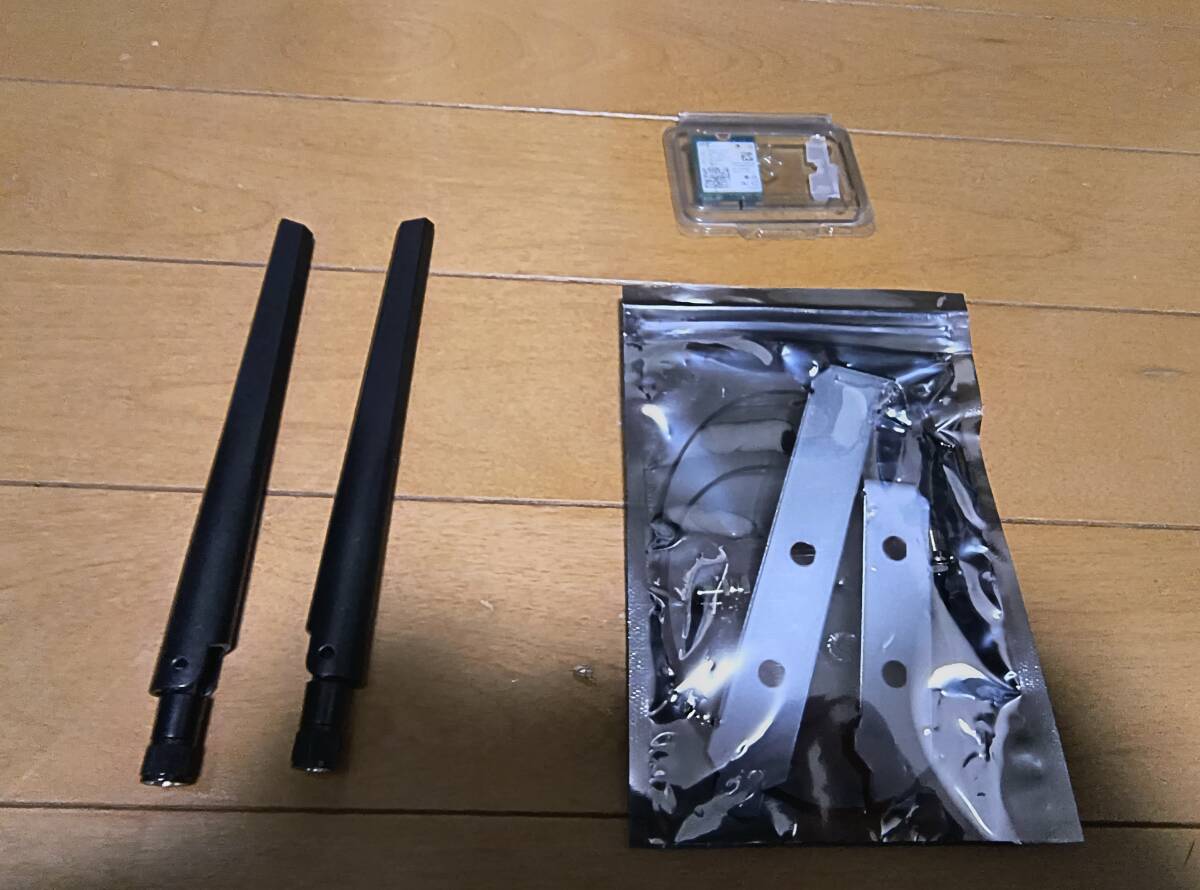 Intel インテル BE200NGW 無線LAN Wi-Fi 7 Bluetooth 5.4 ネットワークカード アンテナセット_画像1