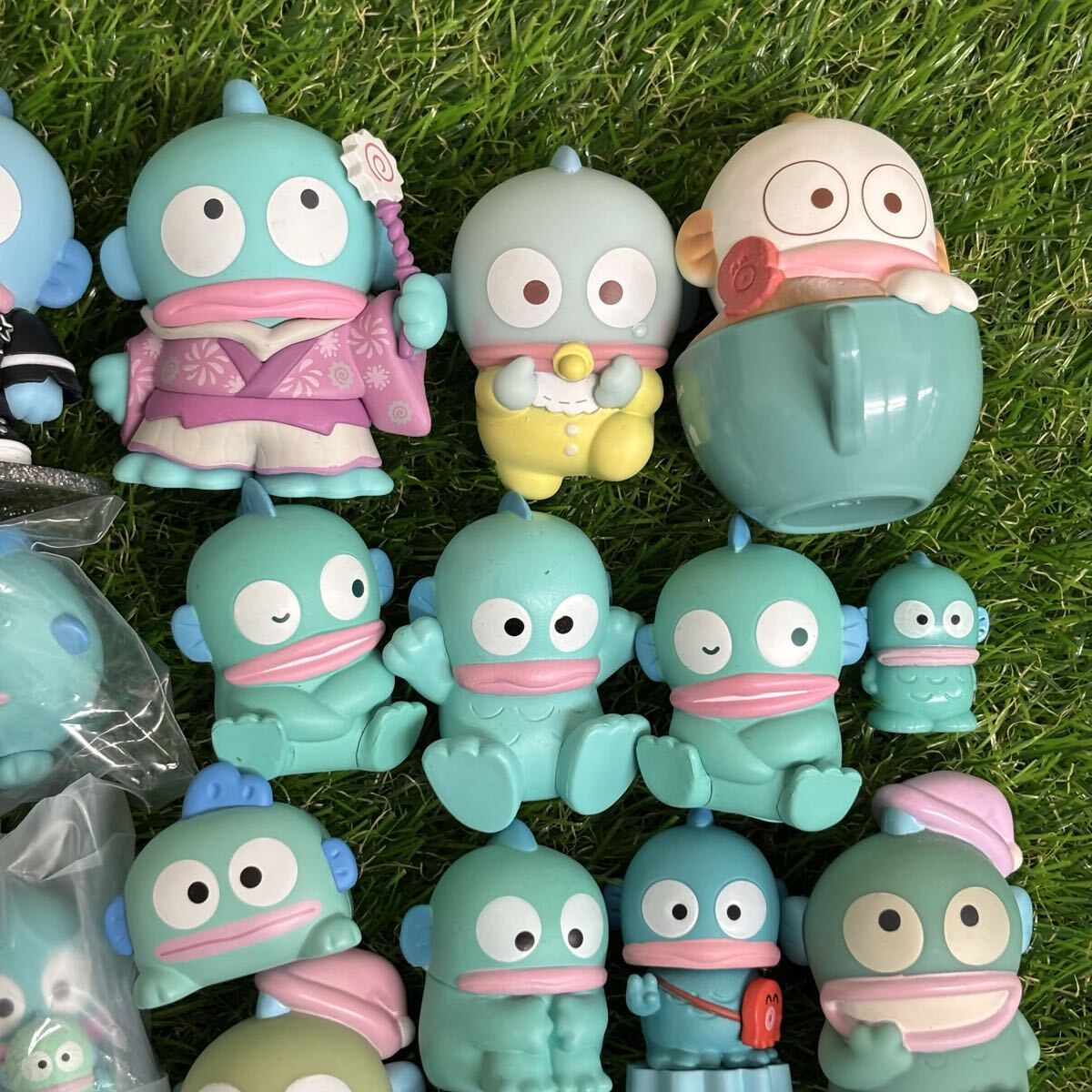 2268　ハンギョドン 大量 グッズ セット まとめ売り フィギュア ソフビ サンリオくじ ハッピーくじ 花火 ハロウィン キャラテアートケース