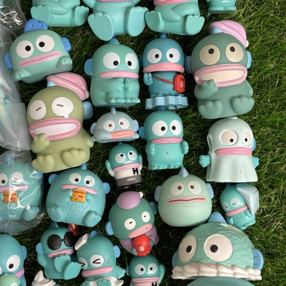 2268　ハンギョドン 大量 グッズ セット まとめ売り フィギュア ソフビ サンリオくじ ハッピーくじ 花火 ハロウィン キャラテアートケース