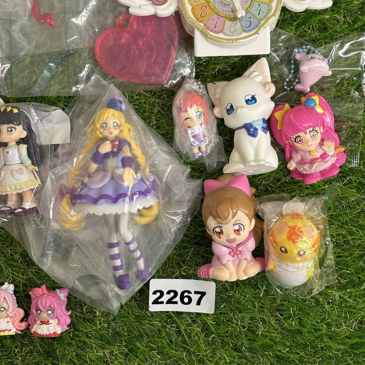 2267　プリキュア グッズ まとめ フィギュア セット キュアパッション キュアビート キュアプレシャス キュアフレンディ キュアマリン 他