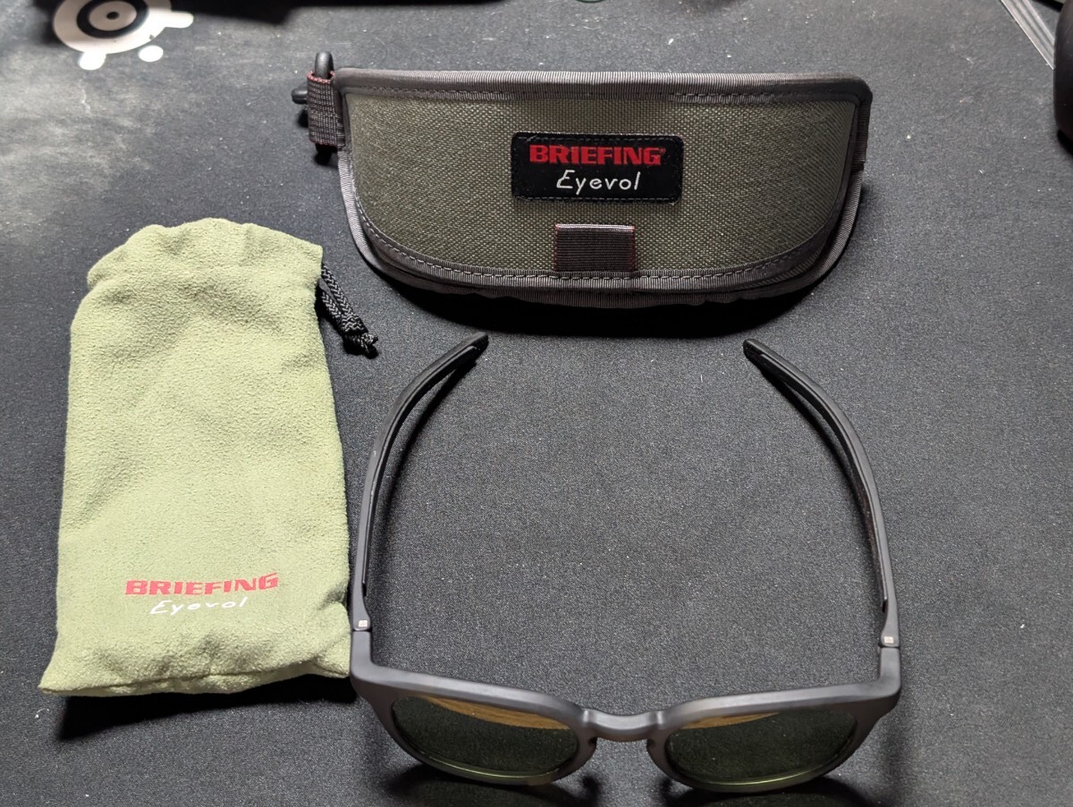 即完売　限定品　SCHILLER(50) ＜BRIEFING GOLF × Eyevol＞品番 ： BGS241G09カラー ： MATTE OLIVE DEMIサイズ ： FREE サングラス