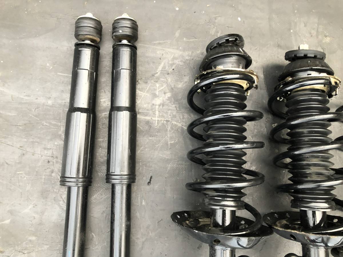 GE6 GE7 フィット サスペンション ストラット 漏れなし リアショックアブソーバー 左右 　スプリング　バネ リア 95147KM_画像5