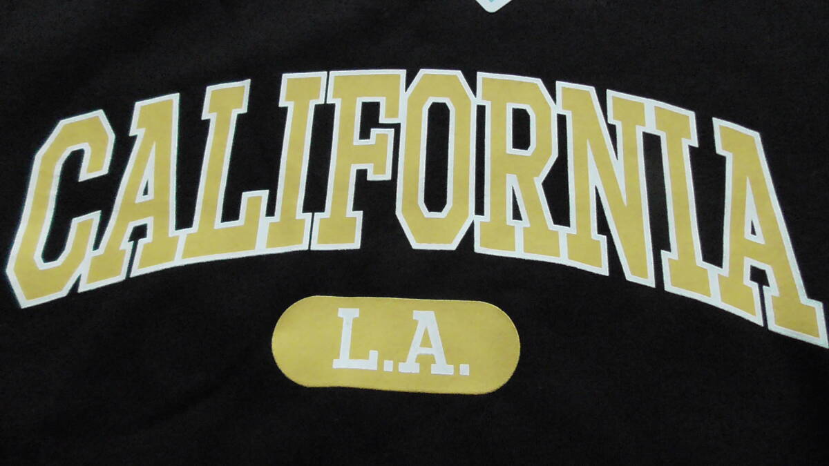 新品 150 長袖トレーナー 黒 カレッジアーチロゴプリント スウェットシャツ 裏起毛 あったか素材 小学生 男の子 冬物 140〜 送料無料_画像2