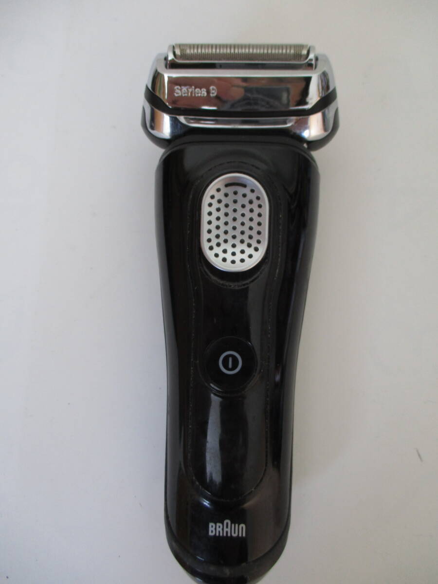 電気シェーバー■ブラウン■シリーズ９　4枚刃■アルコール自動洗浄システム