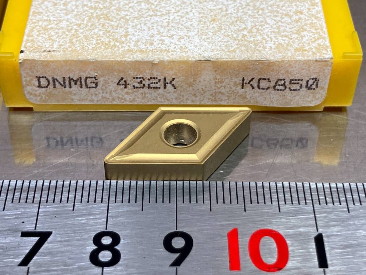 【未使用保管品】KENNAMETAL ケナメタル DNMG432P KC950 スローアウェイチップ USA 5個入2ケース キング工具【1533K】_画像3