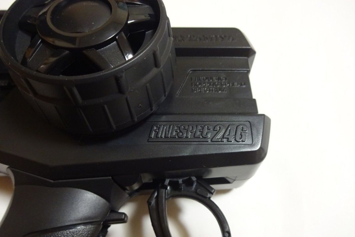 【新品未使用】 ★★タミヤ ファインスペック2.4G プロポ＆レシーバーセットラジコン送信機 アンテナレス受信機_画像2