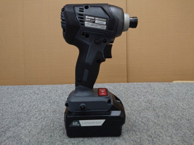 @【未使用品】 京セラ 充電式インパクトドライバー DID181L5 電池2個・充電器・ケース付き_画像3