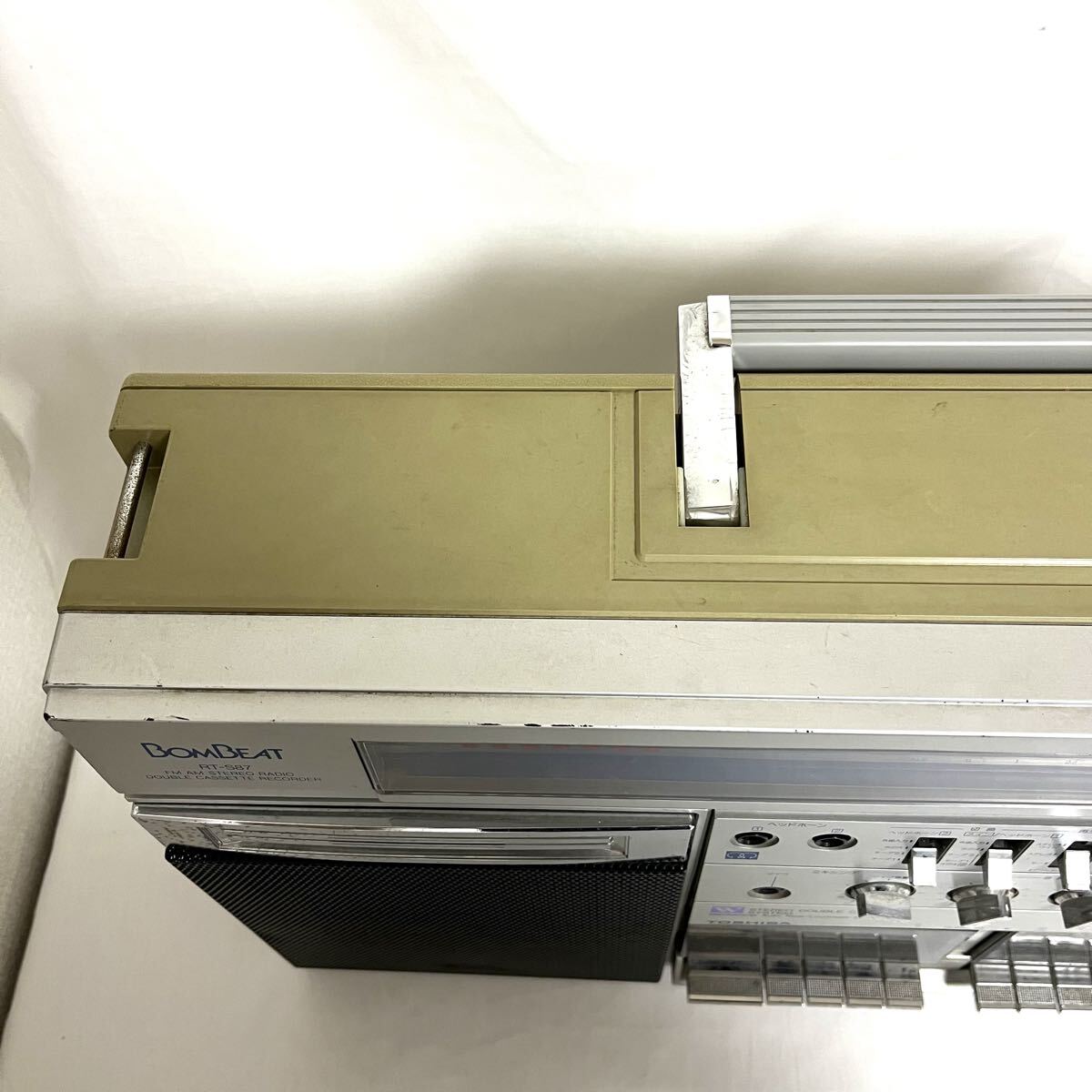 【送料込み】東芝 TOSHIBA RT-S87 BOMBEAT ボムビート FM/AM ステレオ ダブル ラジオカセットレコーダー_画像4