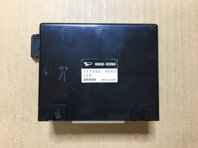 エアコン アンプ コンピューター ムーヴ カスタム L185S ダイハツ 純正 88650-B2060 177600-4643 CPU_画像1