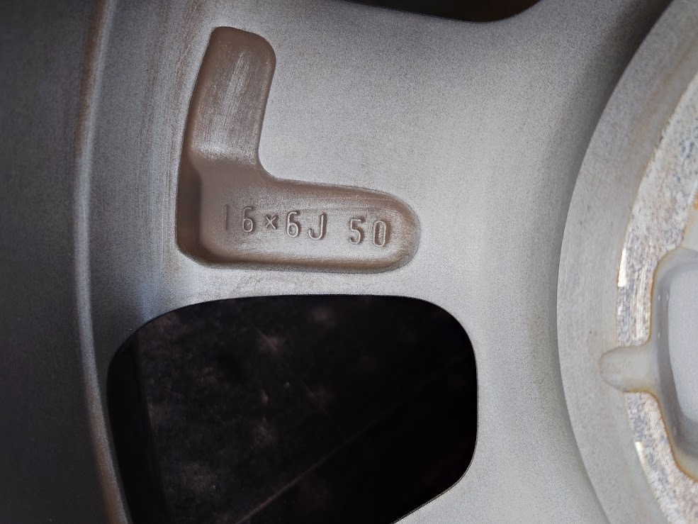 【法人宛送料無料】80系ノア/ヴォクシー純正　16インチ　4本　【ゴムバルブ新品サービス】