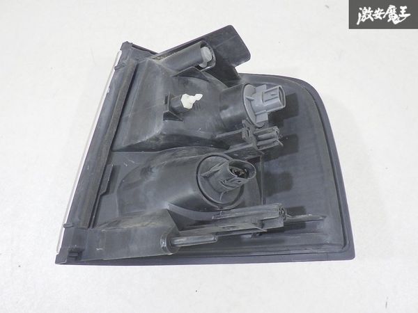 【破損無し！】 マツダ 純正 SK82V ボンゴ 2006年 ウィンカーレンズ コーナーレンズ フロント 片側のみ STANLEY P0371 棚13-4_画像8