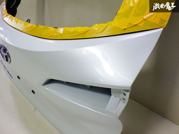 【ストア出品!】 TOYOTA トヨタ 純正 ZRE212W カローラ ツーリング リアゲート バックドア 外装 白パール系 即納 棚A-2_画像5