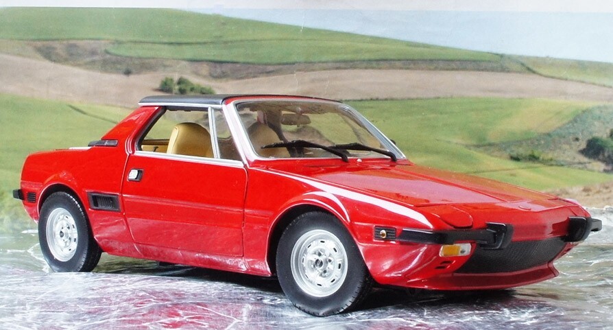 ミニチャンプス 1/18 1974 フィアット X1/9 1300 前期型 レッド Fiat Minichamps PMA 送料無料