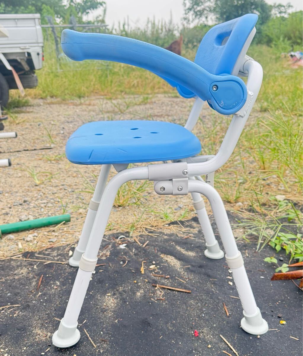 美品 直接引き渡し可能 パナソニック　PN-L41821　シャワーチェア ユクリア ミドルSPワンタッチ 折りたたみN 介護用品