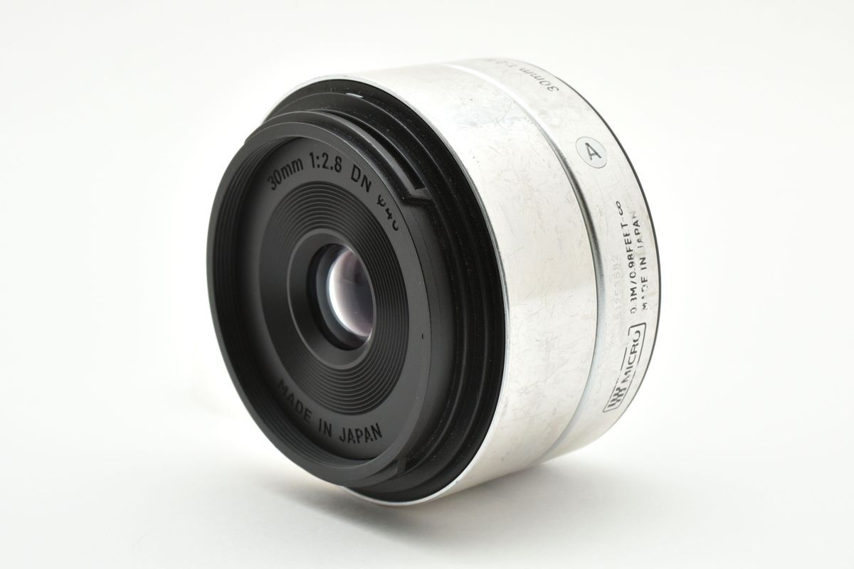 ★実用品★ シグマ SIGMA A 30mm F2.8 DN シルバー 【マイクロフォーサーズ用】★完動品★ #8P01A509153_画像1