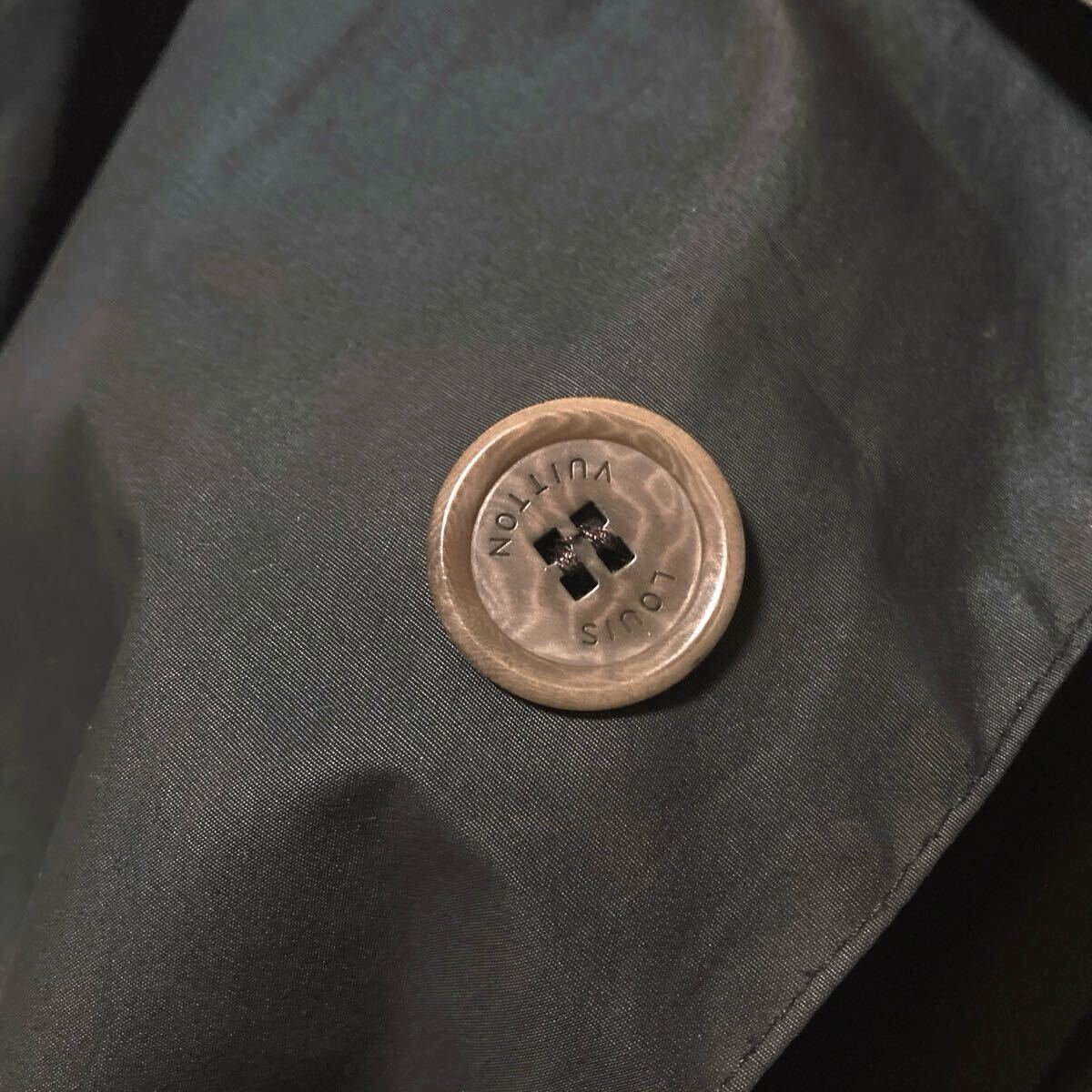 W250901D ルイヴィトン LOUIS VUITTON メンズ ビジネス コート 検 ジャケット ブルゾン カーディガン ダウン スーツ