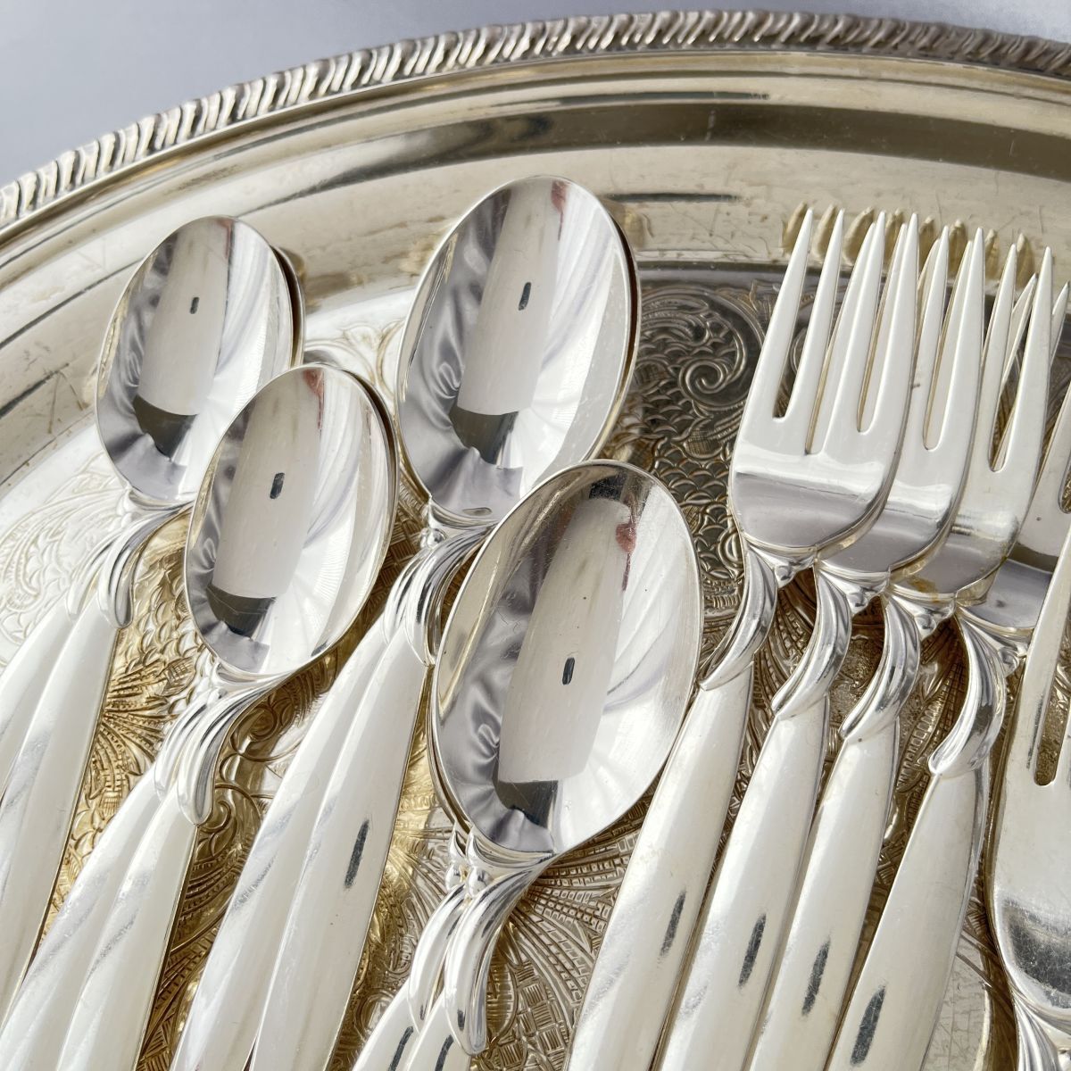 ROGERS BROS】 FLAIR ディナーセット 4名用20本 【シルバー