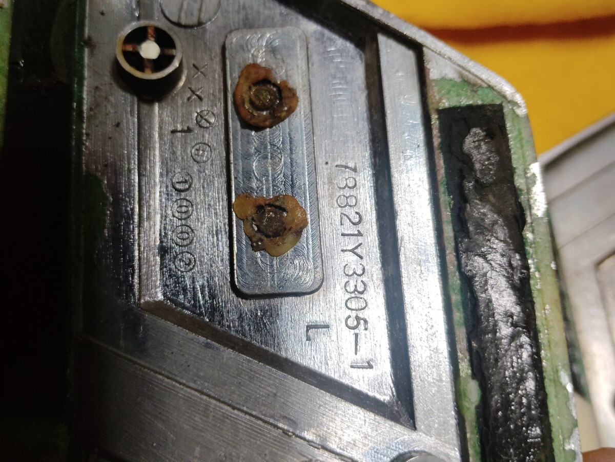 当時物　1977年 日産　ニッサン　V330 セドリック バン　リア　クウォーターピラーカバー　左右セット　レストアベース　補修用　JDM仕様に_画像8