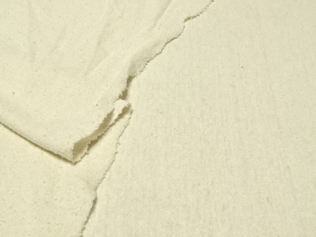 シルク100 天竺ニット ブークレー調 やや薄～中間 ソフト 生成7m