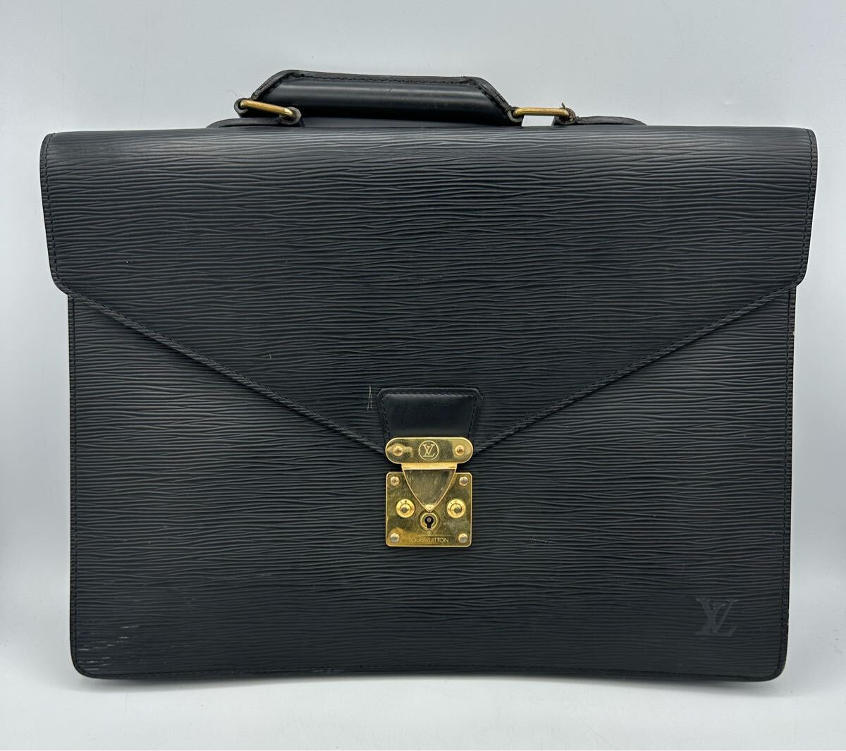 【LOUIS VUITTON】セルヴィエット エピブラック ビジネスバッグ 書類かばん ルイヴィトン 中古品_画像1