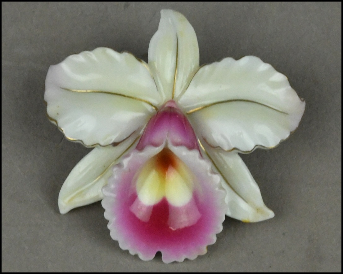 【NNK】有田焼『幻の超絶技巧』俊兼作【トシカネジュエリー】陶器製 細密 花細工 ブローチ アクセサリー 装身具 ④ D7-909-4_画像3