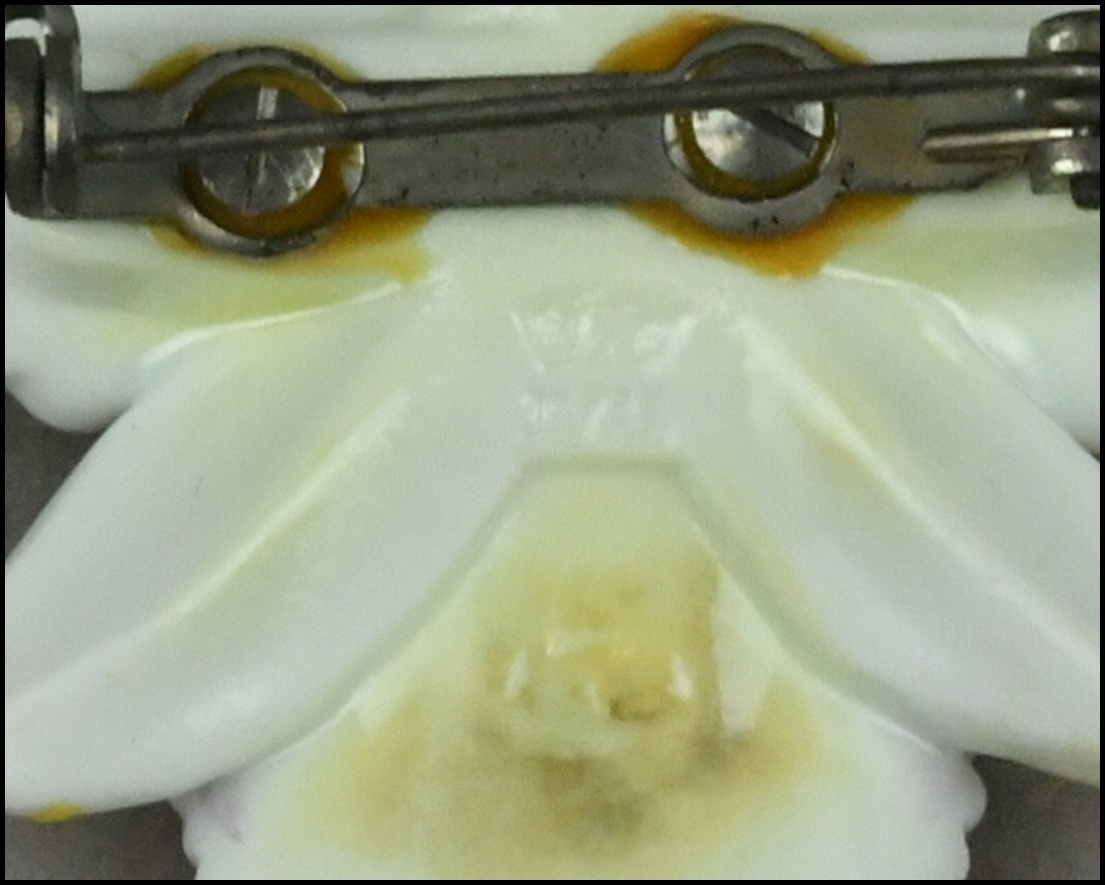 【NNK】有田焼『幻の超絶技巧』俊兼作【トシカネジュエリー】陶器製 細密 花細工 ブローチ アクセサリー 装身具 ④ D7-909-4_画像5