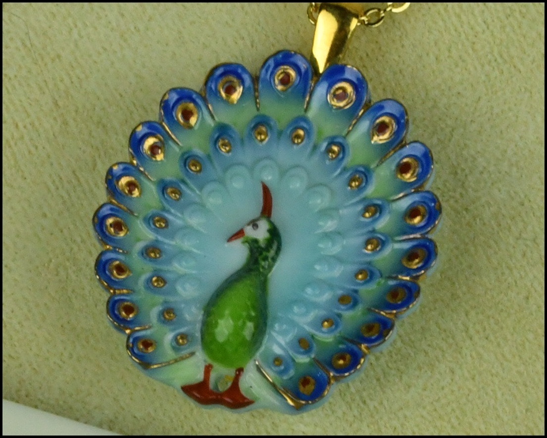 【NNK】有田焼『幻の超絶技巧』俊兼作【トシカネジュエリー】陶器製 孔雀細工 イヤリング ネックレス アクセサリー 装身具 ② D7-909-6_画像3