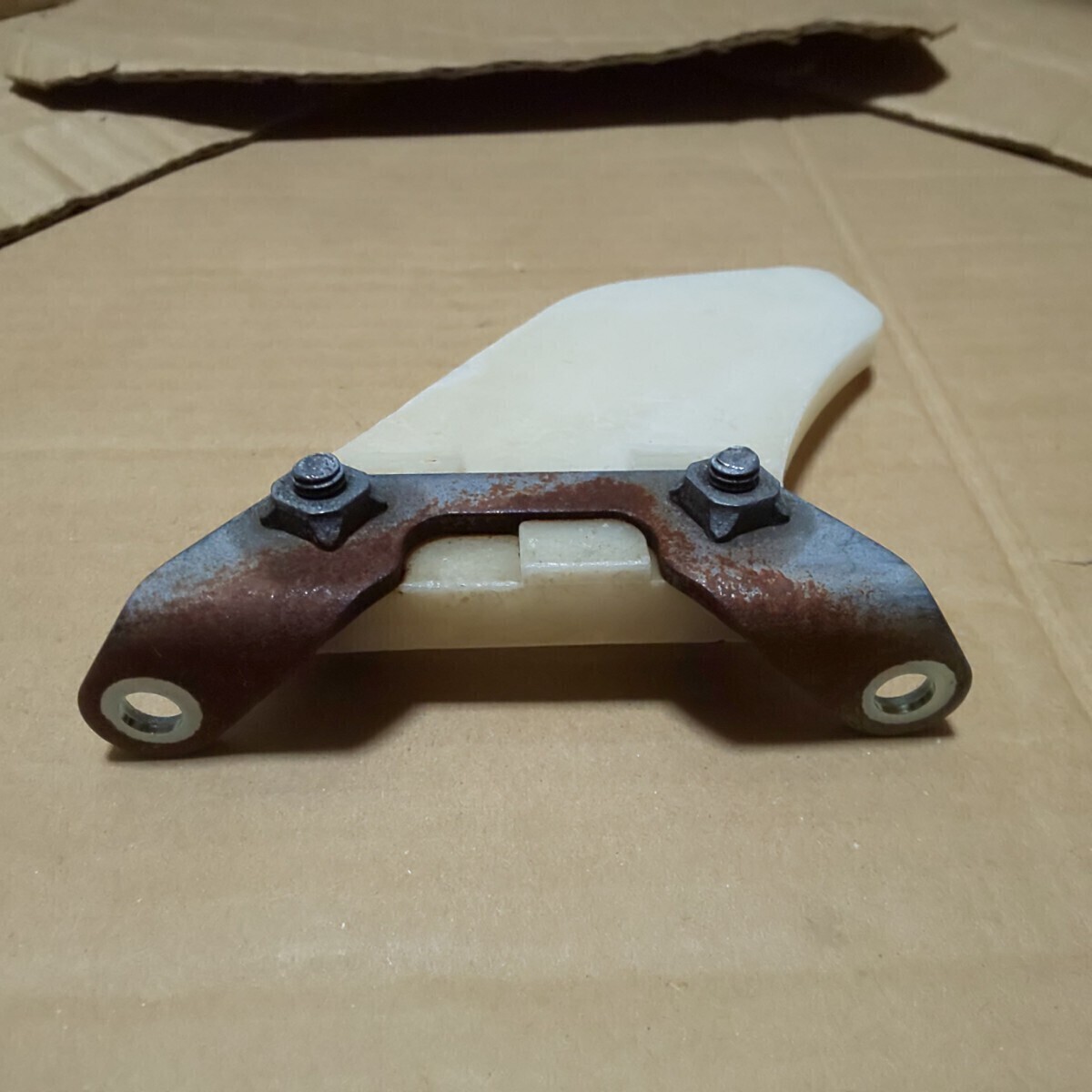 TDR250 2YK ヤマハ純正 チェーンガイド 検索 チェーンガード チェーン ガイド ガード TDR 絶版 当時物 希少_画像5