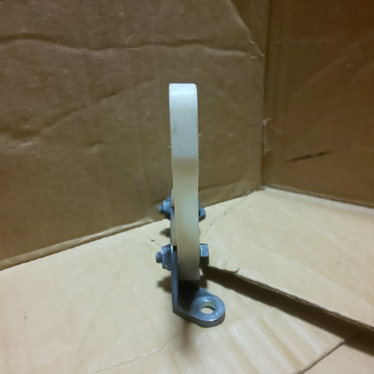 TDR250 2YK ヤマハ純正 チェーンガイド 検索 チェーンガード チェーン ガイド ガード TDR 絶版 当時物 希少_画像7