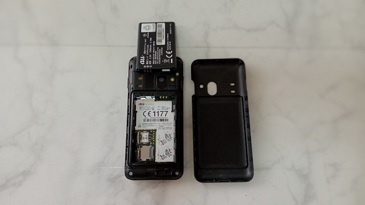 K5031 au GRATINA KYF31 KYOCERA 京セラ /4Gガラホ/折畳式/ 簡易動作確認＆簡易清掃＆初期化OK 判定○ 現状品 送料無料_画像7
