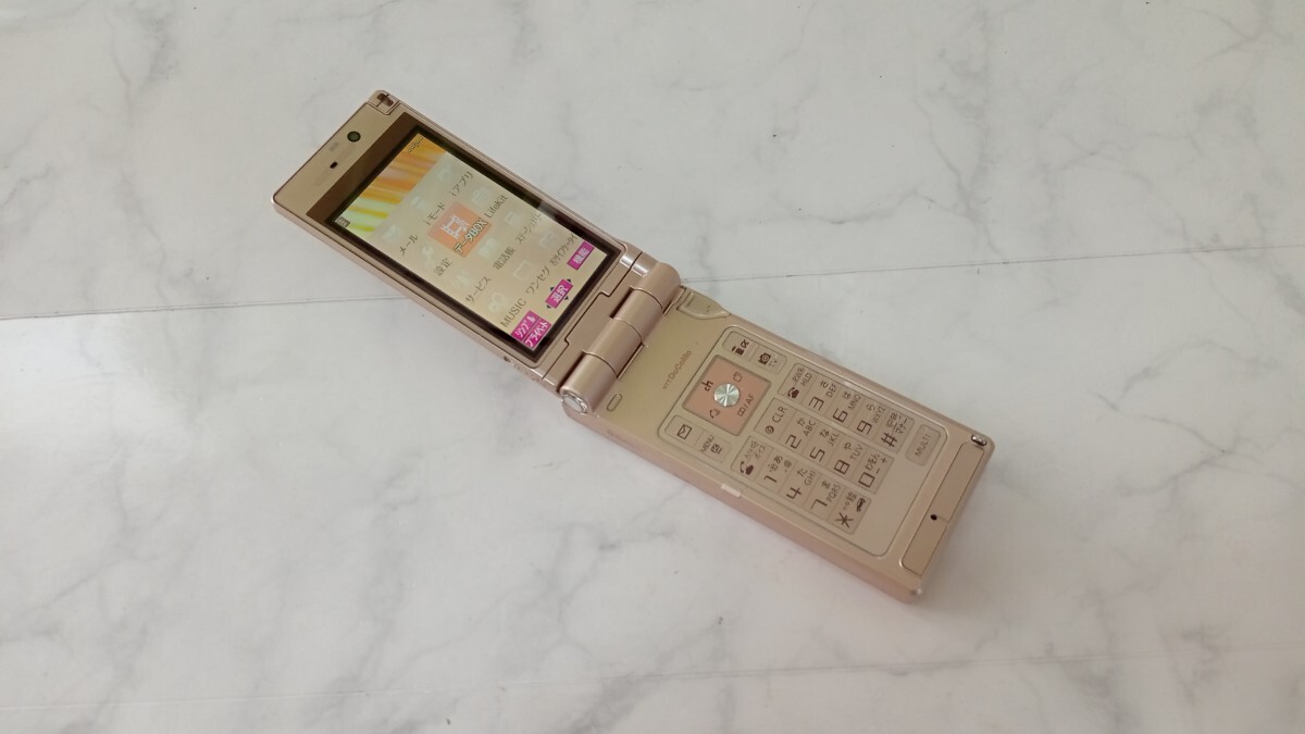 K5032 docomo FOMA P905i Panasonic/パナソニック/ケータイ/ 簡易動作確認＆簡易清掃＆初期化OK 判定○ 現状品 送料無料_画像2
