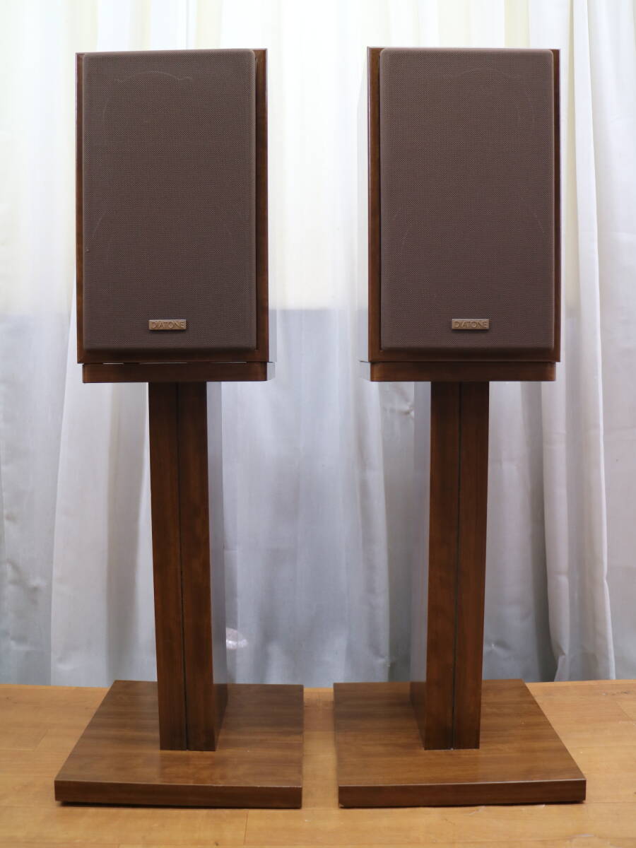 【得価，高品質】DIATONE DS-200Z スタンド付きスピーカーペア T-497(ダイヤトーン)｜売買されたオークション情報、yahooの商品情報をアーカイブ公開 - オークファン ダイヤトーン