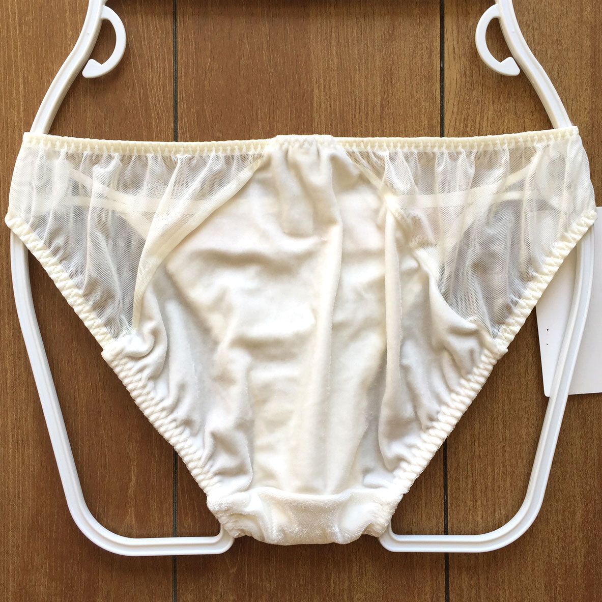 新品?未使用?【特価★ピーチジョン】光沢感あるもこもこベロア素材?センシャル可愛(ài)い推し/オフ白/L★パンティ/ショーツ/レディース下著