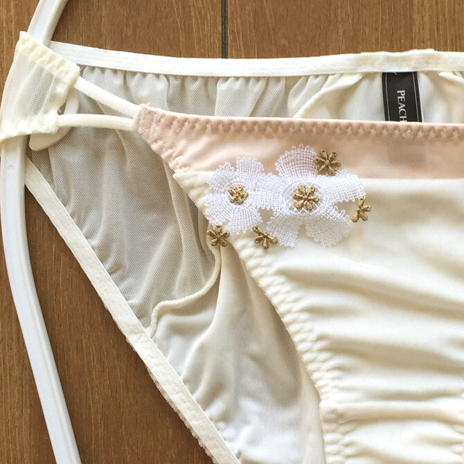 新品?未使用?【特価★ピーチジョン】光沢感あるもこもこベロア素材?センシャル可愛(ài)い推し/オフ白/L★パンティ/ショーツ/レディース下著