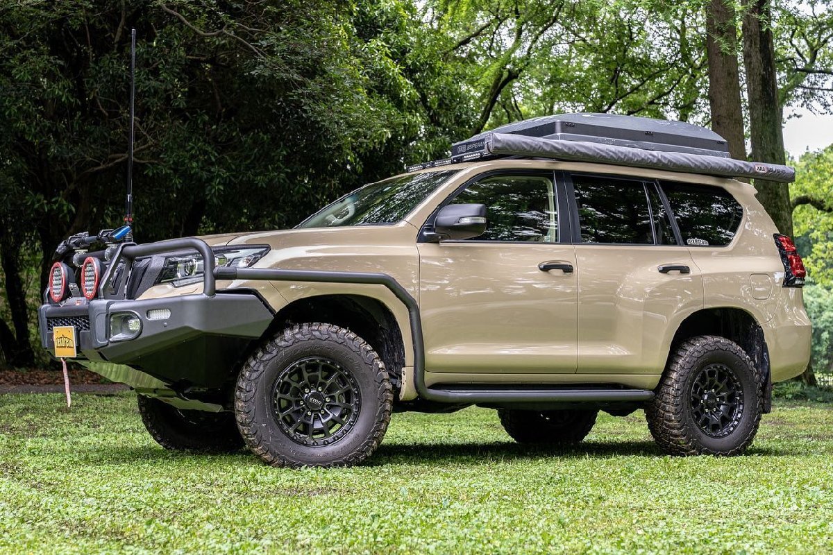 現品特価 在庫有 即納可能 USオフ系! KMC KM718 SUMMIT 8.5J 17in IS18 139.7 サテンブラック トライトン GSR プラド ハイラックス FJ_画像10