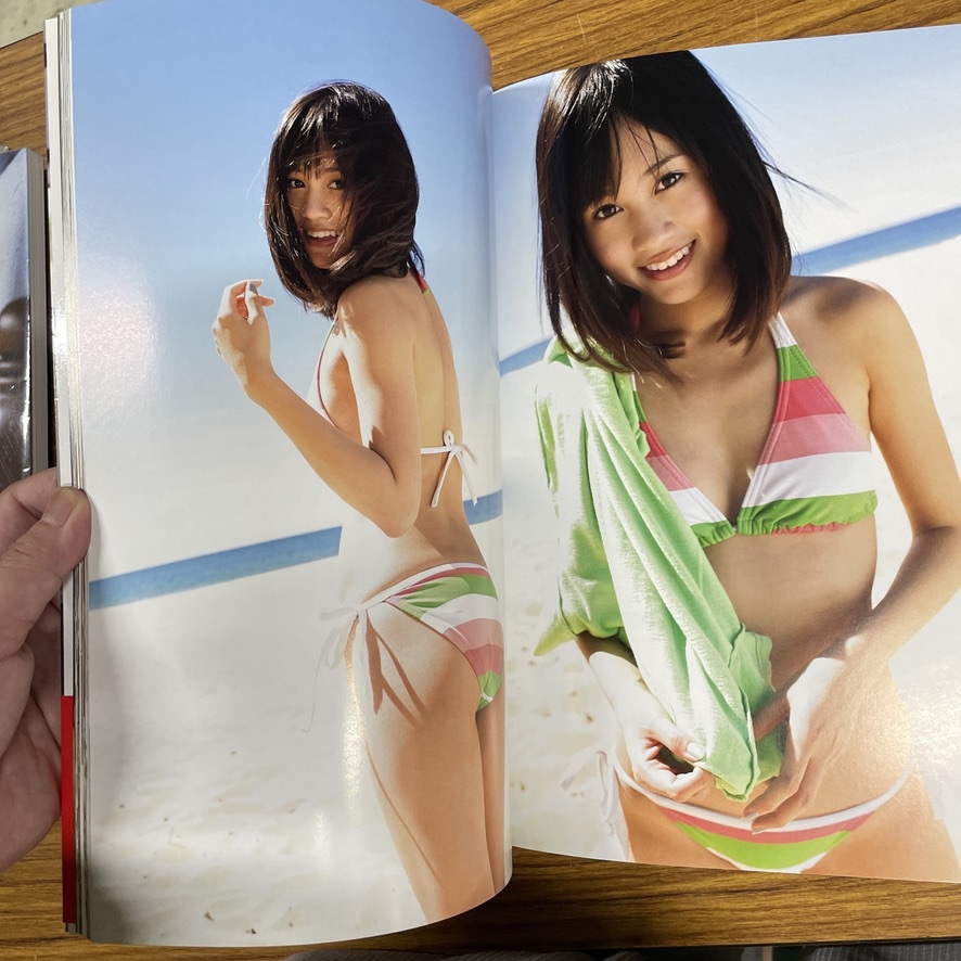 【特典ポスター、帯付き】 あっちゃん 前田敦子 寫真集 /識別番號②