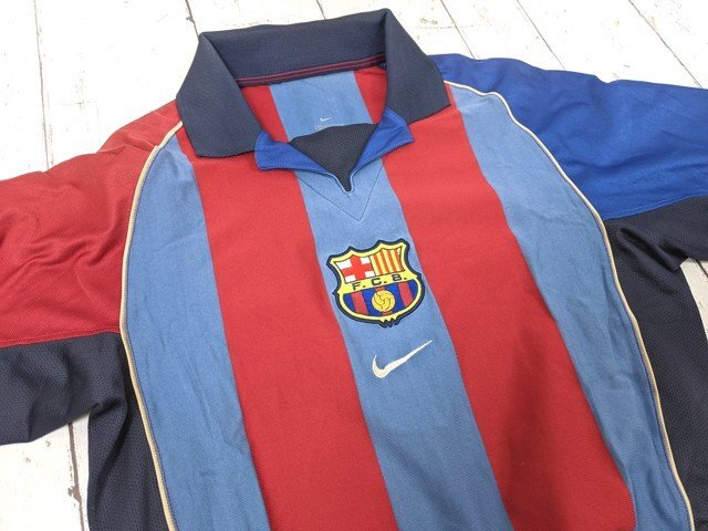 【9yt103】サッカーウエア FCバルセロナ レプリカユニフォーム【2001-02】NIKE ナイキ サイズ：M◆C32?