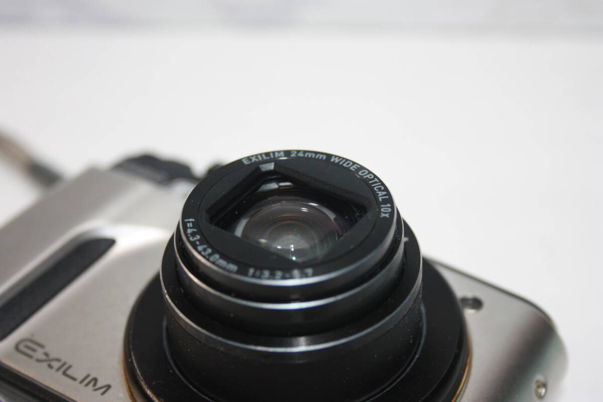 CASIO カシオ HIGH SPEED EXILIM EX-FH100 毎秒40枚の高速連寫が可能な光學(xué)10倍ズームレンズ搭載デジタルカメラ（1010萬(wàn)畫素）作動(dòng)確認(rèn)済