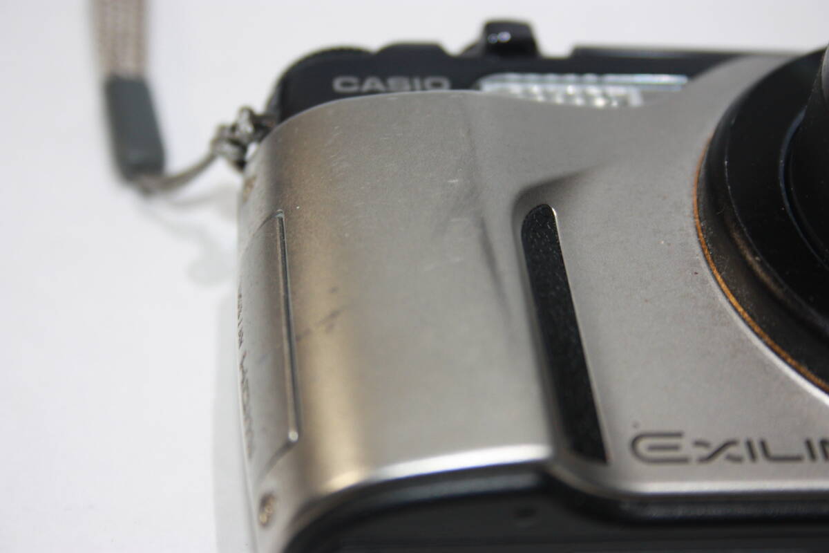 CASIO カシオ HIGH SPEED EXILIM EX-FH100 毎秒40枚の高速連寫が可能な光學(xué)10倍ズームレンズ搭載デジタルカメラ（1010萬(wàn)畫素）作動(dòng)確認(rèn)済