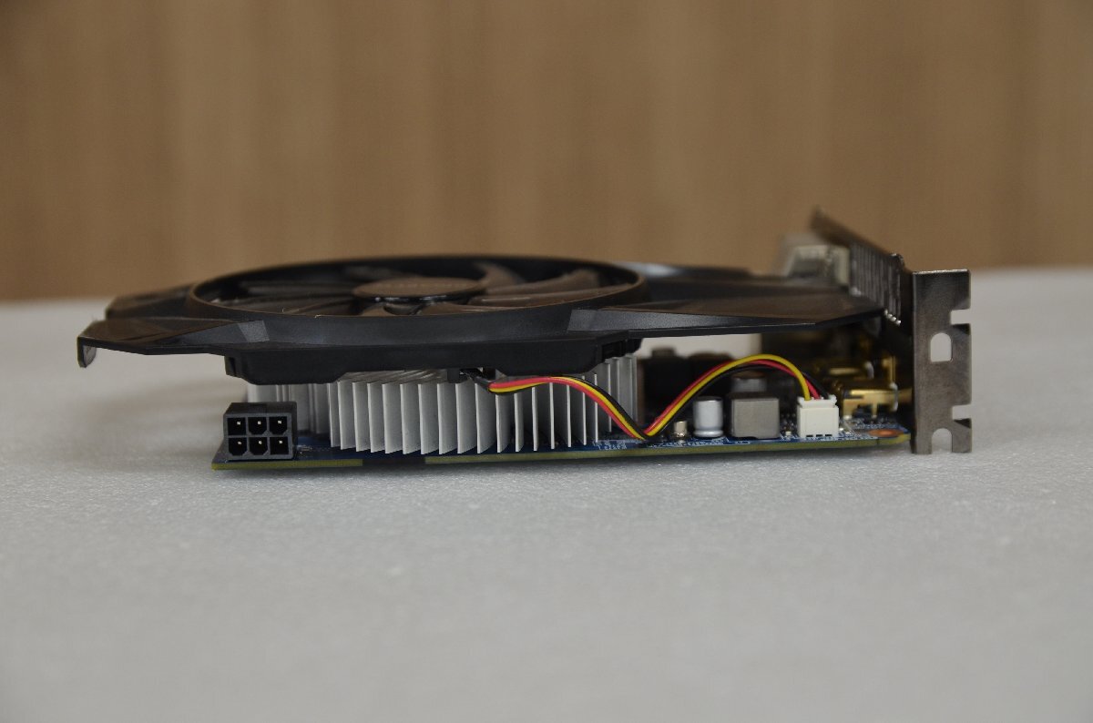 GIGABYTE 　GV-N7500C-1GI 　　GeForce GTX750　グラフィックボード　中古品　?。?304）