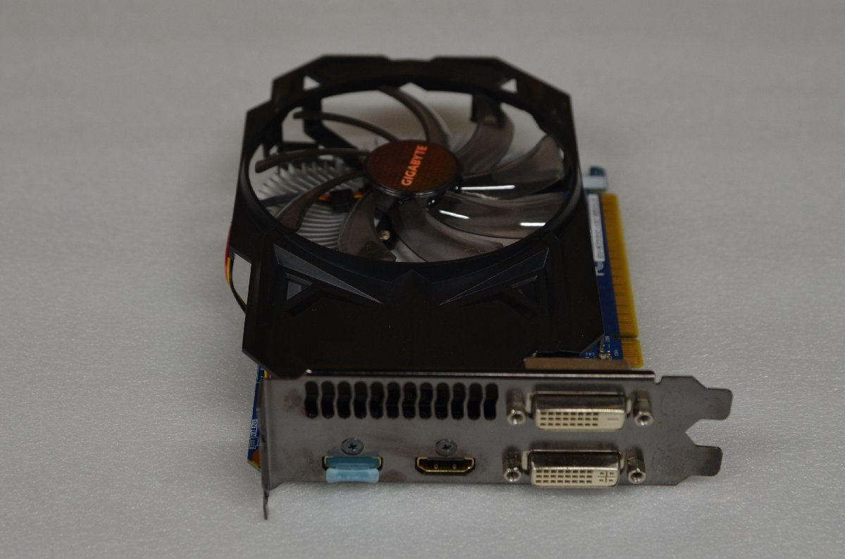 GIGABYTE 　GV-N7500C-1GI 　　GeForce GTX750　グラフィックボード　中古品　?。?304）