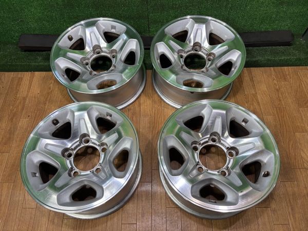 激レア ガリ傷無し トヨタ純正 ランクル70 復刻版モデル アルミホイール 16インチ 7.0J ET+-0 5H PCD150 4本 _画像1