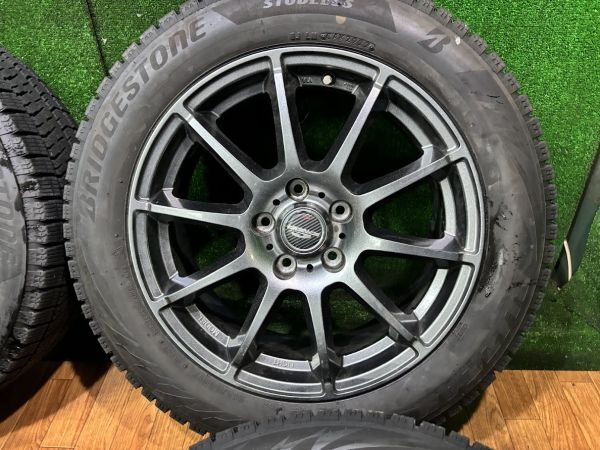 22年制　ブリヂストン　ブリザックVRX2　215/55R17　MID　アルミホイール付き　4本　7.0J　ET48/5H　114.3　スタッドレス　ヤリスクロス