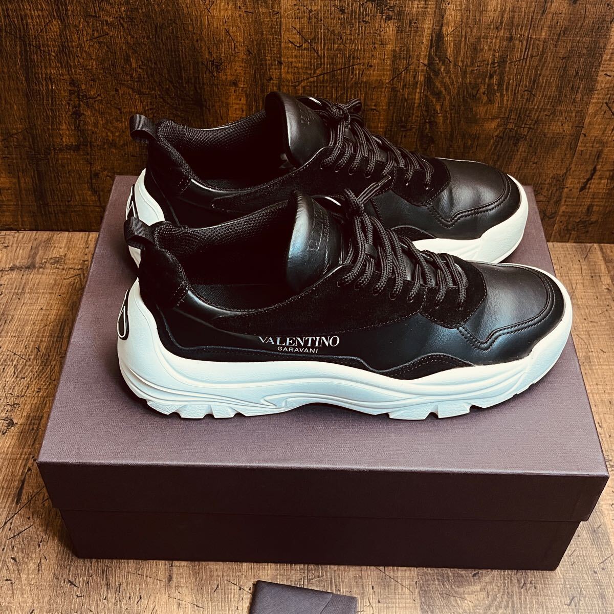  Valentino galava-niVALENTINO GARAVANI жевательная резинка Boy спортивные туфли кожа замша 