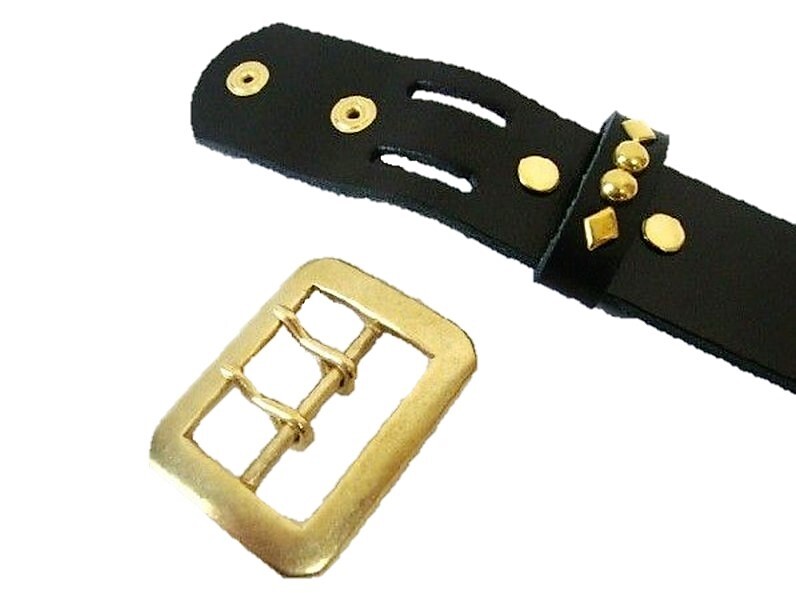 真鍮製八角バックル　栃木レザー　ピーナッツ型スタッズベルト　黒　４０ｍｍ幅　一枚革_画像6
