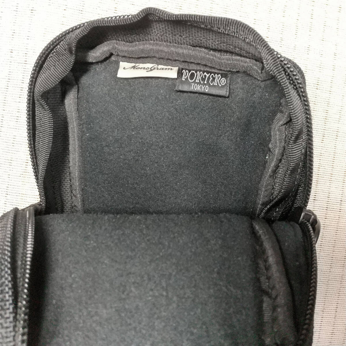 ☆美品☆ 吉田カバン ポーター モノグラム ポラロイド用カメラバッグL_画像4